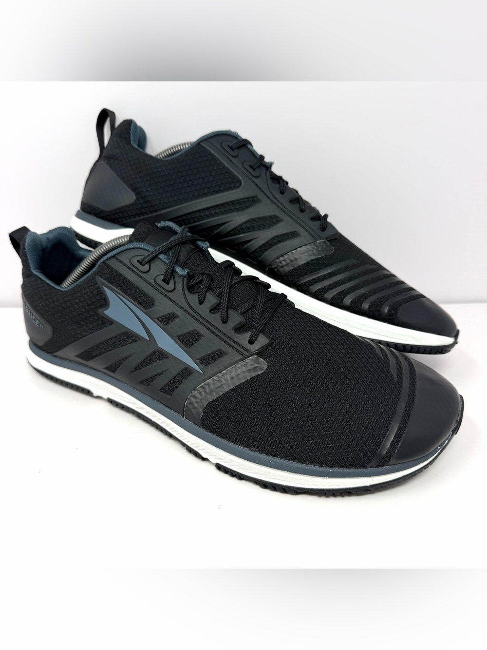 Altra Mens Solstice XT 2 Training Running Shoes Sz 12 Black Sneakers AL0A546V000